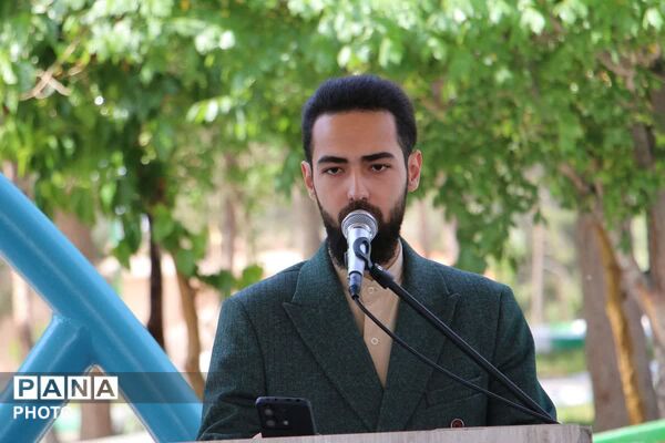 گرامی داشت مقام معلم و آئین گلباران مزار شهدای گمنام