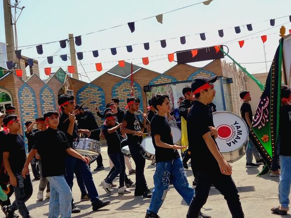 اجتماع بزرگ احلی من العسل در برخوار 