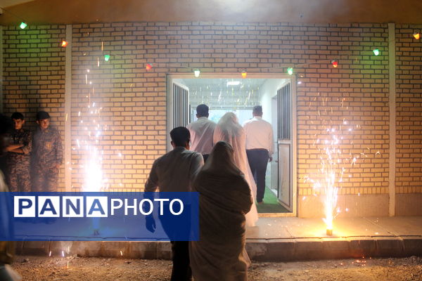 جشن چتری برای آرامش در شهر درق