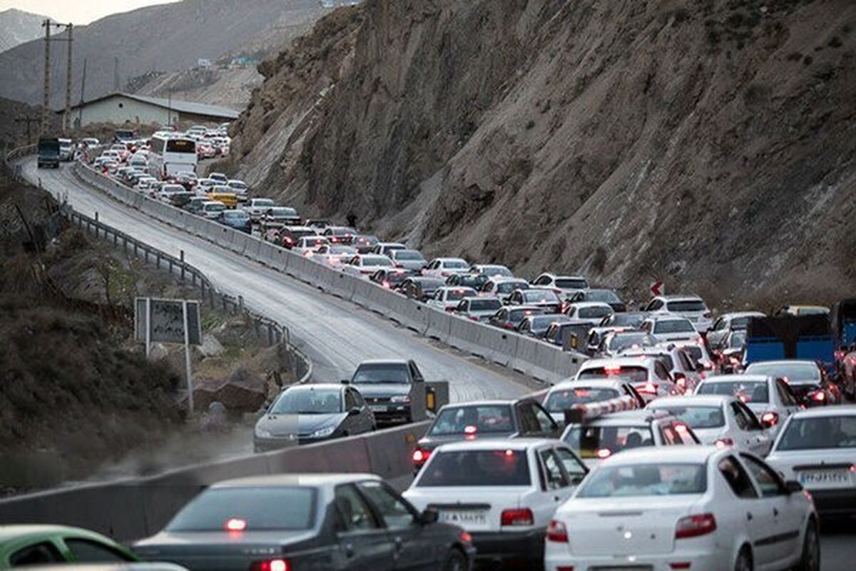 باران در جاده‌های مازندران/ترافیک نیمه‌سنگین در محورهای کندوان، هراز و سوادکوه