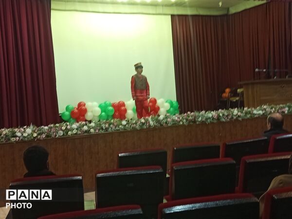 جشنواره فرهنگی هنری دربخش تئاتر عروسکی ونقالی خوانی ویژه پسران ابتدایی 