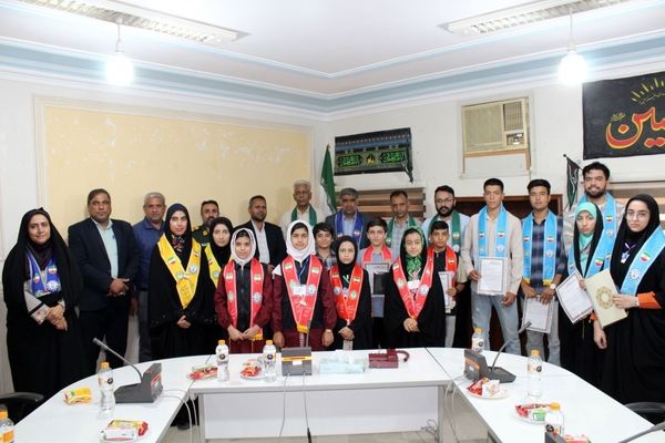 فرمانداری حاجی‌آباد و قلم‌های امید نگاهی به آینده رسانه و توسعه در سایه روز خبرنگار