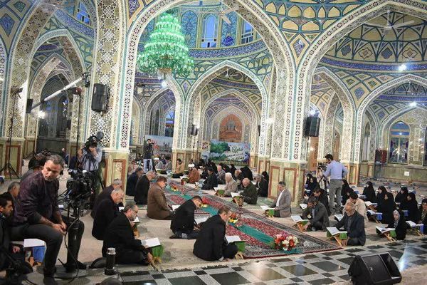 آیین ملی جزء خوانی قرآن کریم در حرم مطهر حضرت محمد هلال بن علی(ع)
