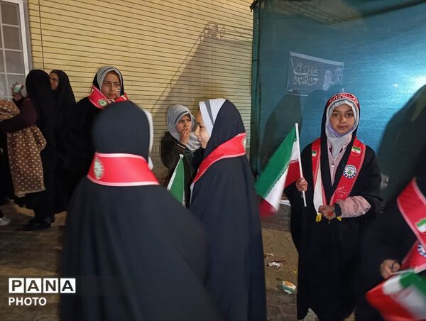 میزبانیِ موکب امام خامنه‌ای توسط دانش‌آموزان پیشتاز خدیجه کبری مهردشت ابرکوه