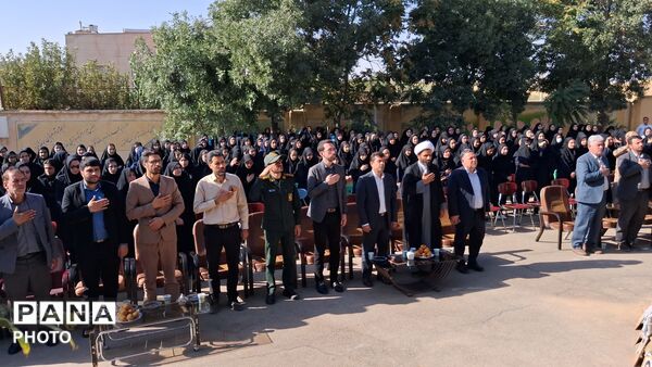 دبیرستان پیروزی در نخستین قاب‌های مهر
