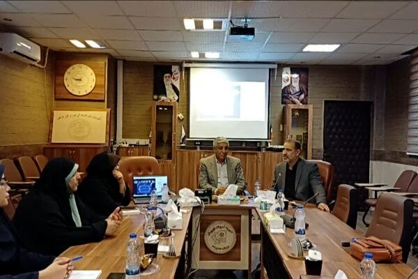 تجلیل از برگزیدگان مسابقات فرهنگی و هنری و پرسش مهر ریاست جمهوری منطقه ۱۶ شهر تهران
