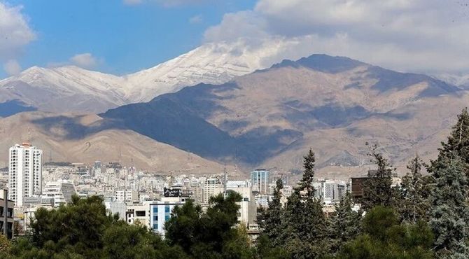 کیفیت هوای تهران قابل قبول است