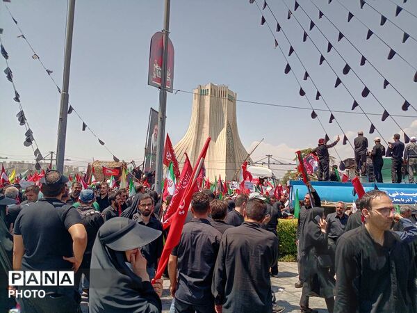 میدان آزادی؛ خروش عاشقان در بدرقه رهبر شهید