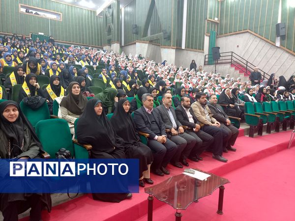 جشن «یاوران انقلاب» شهر تهران با محوریت همدلی، نشاط و نقش‌آفرینی دانش‌آموزان