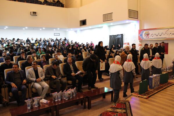 همایش تجلیل از پژوهشگران و نخبگان دانش‌آموزی در سملقان