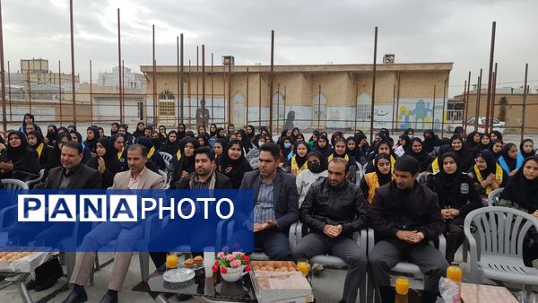 فرزانگان کوهدشت؛ روایت نخبگان از انقلاب در قاب «یاوران انقلاب »