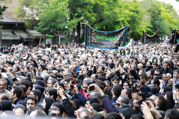 تشییع پیکر شهدای خدمت در تبریز