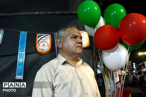 حضور پرشور دانش‌آموزان و فرهنگیان ورامین در موکب شهدای دانش‌آموز و فرهنگی