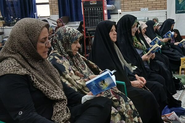 برگزاری مراسم پرفیض دعای عرفه در مصلی باقرشهر 