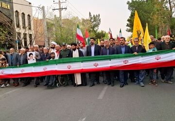 راهپیمایی روز قدس همزمان با سراسر کشور در شهرستان گرمسار 