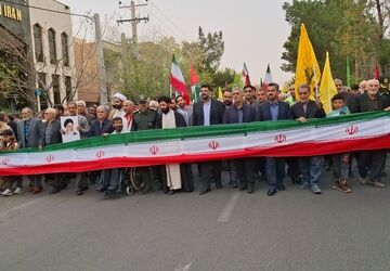 راهپیمایی روز قدس همزمان با سراسر کشور در شهرستان گرمسار 