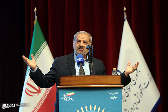 تشریح ۸ برنامه برای تحول آموزش و پرورش/ ۲۰ توصیه مدیریتی وزیر آموزش‌وپرورش به رؤسای مناطق

