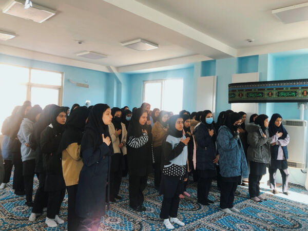 گرامیداشت ایام فاطمیه در مدرسه اسماء غلامان