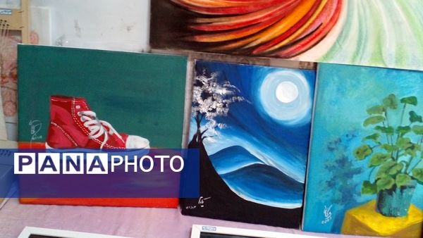 نمایشگاه هنر در مدرسه عطیه۲ ناحیه هفت مشهد مقدس