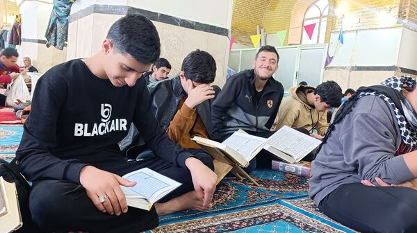 محفل انس با قرآن کریم معتکفین مسجد جامع نیشابور