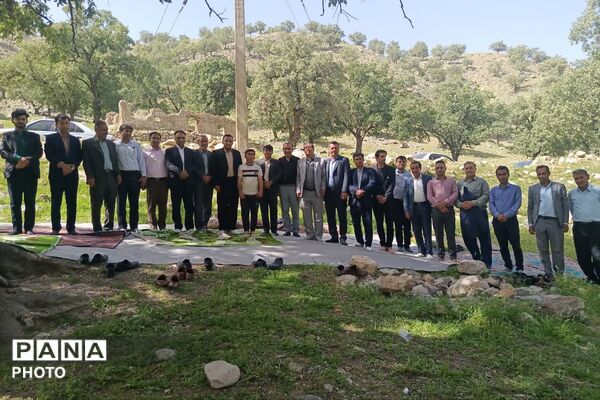 جشن متفاوت روز معلم در قلعه رئیسی 
