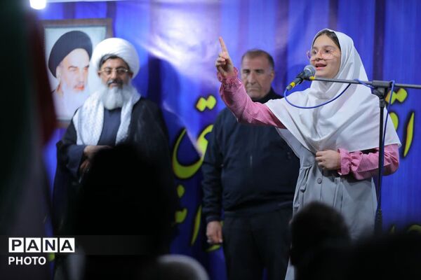 حضور حماسی مردم ساوجبلاغ در راستای تجدید بیعت با آرمان‌های انقلاب