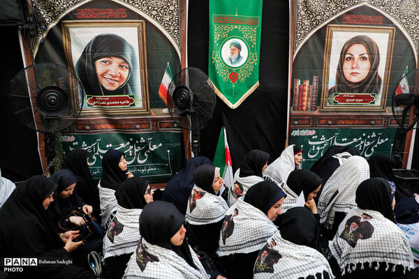 بیعت معلمان با رهبر معظم انقلاب