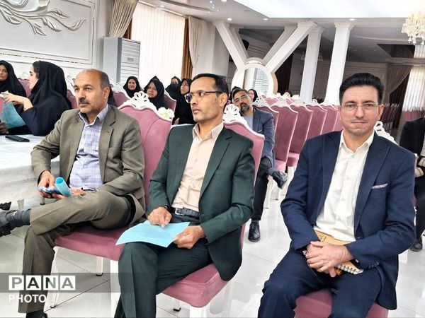 جلسه هماهنگی فرآیند ارزیابی و پایش جامع عملکرد مدارس مقطع متوسطه شهرستان کاشمر 
