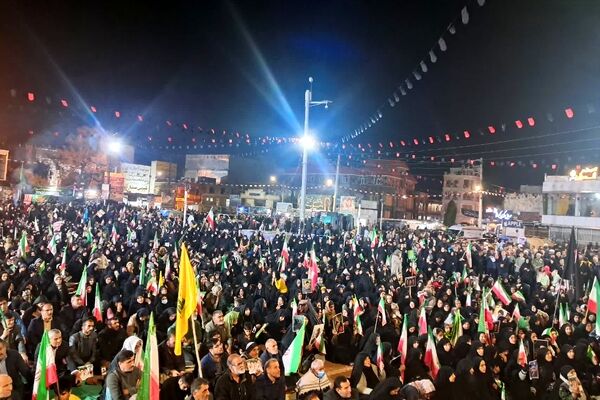تجمع برای حمایت از رزمندگان کشور در شهر دهدشت 