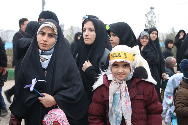 جلوه های حضور خادمان نوجوان در شادپیمایی مسجد جمکران
