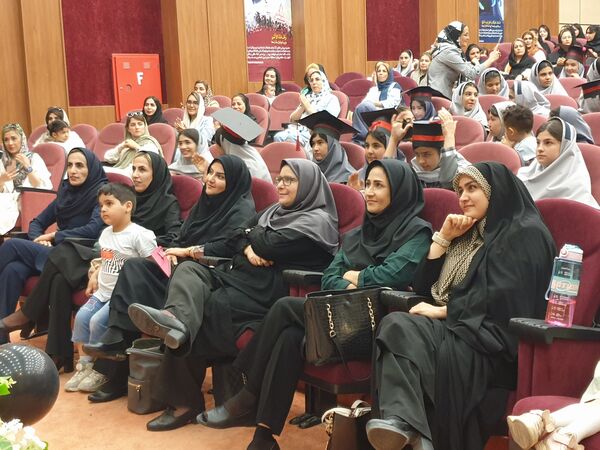 جشن پایان سال تحصیلی در مدارس منطقه پردیس