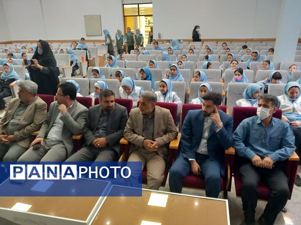  مراسم هفته سلامت در دبستان آرمینه مصلی نژاد ناحیه ۶ مشهد