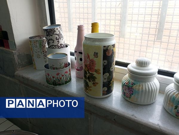 بازدید دبیرستان خدیجه شهرستان شیروان از هنرستان‌های حضرت معصومه(س)، محمودیه وگوهرشاد همزمان با هفته آشنایی با مشاغل