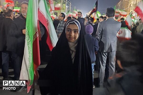اجتماع با شکوه شهرستان ملارد در چهلم شهدای میناب