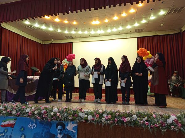 جشن نیمه شعبان و  گرامیداشت دهه فجر انقلاب اسلامی در کانون مهرتابان نیشابور