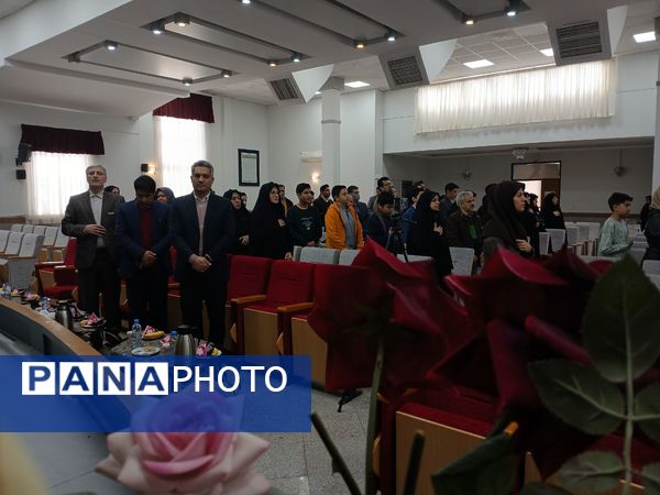 آیین تکریم و تجلیل از پژوهشگران برتر ناحیه۶