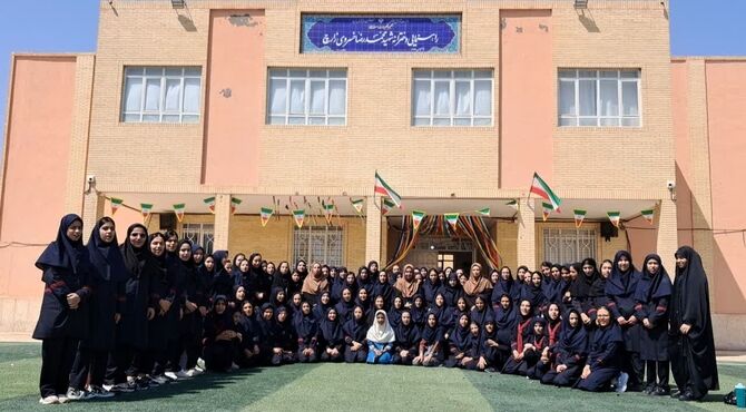 برگزاری آیین نمادین «زنگ جوانه‌ها» در دبیرستان شهید خسروی زارچ
