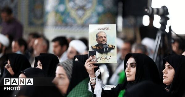 اربعین دو لاله سرخ در فارسان