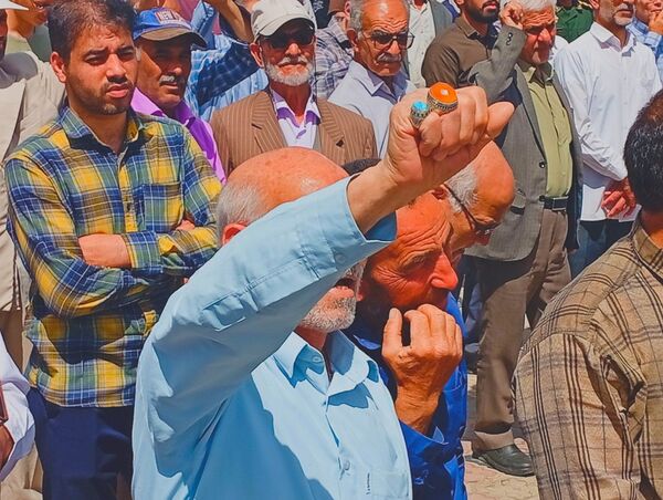 مشت هایی که آزادی فلسطین را صدا میزند