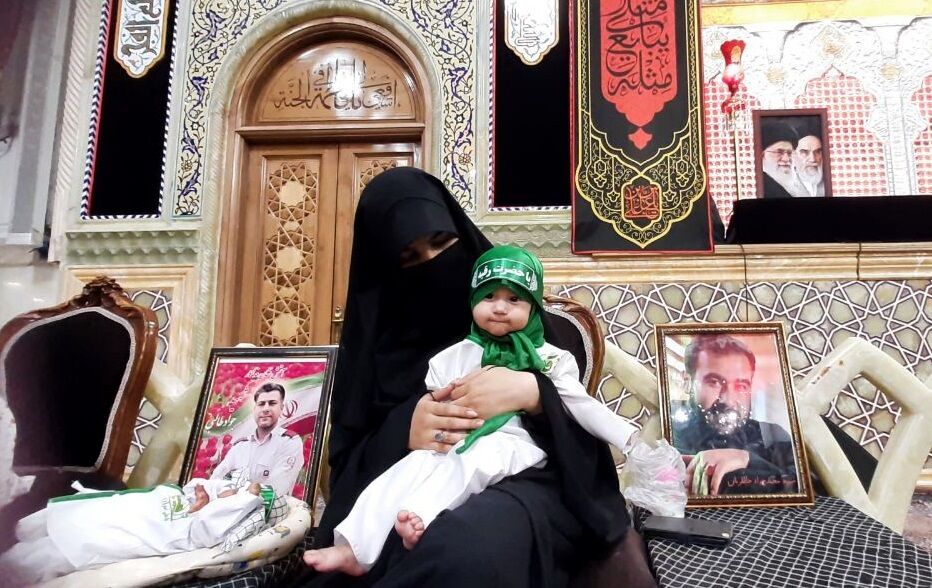 نذر نوزادان به یاد 6 ماهه شهید کربلا