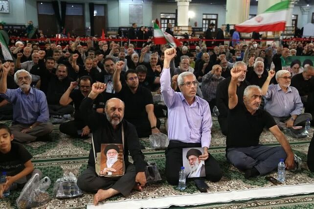 مراسم گرامیداشت رهبر شهید انقلاب اسلامی در حرم مطهر حضرت عبدالعظیم حسنی (ع) شهرری
