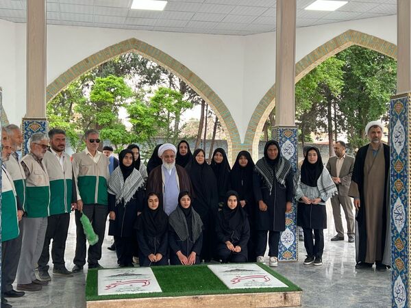 خادمین امام رضا(ع) با شهدا بیعت کردند 