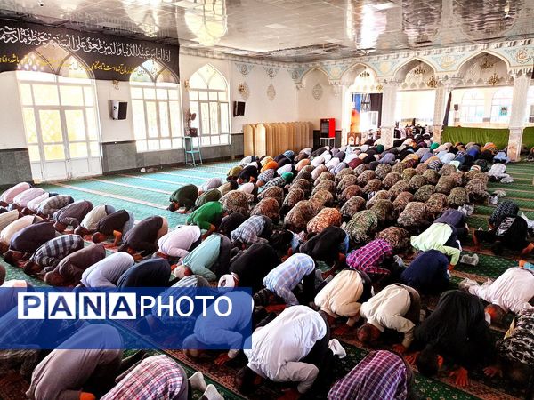 نماز جمعه ای متفاوت با بوی خون خبرنگاران شهید