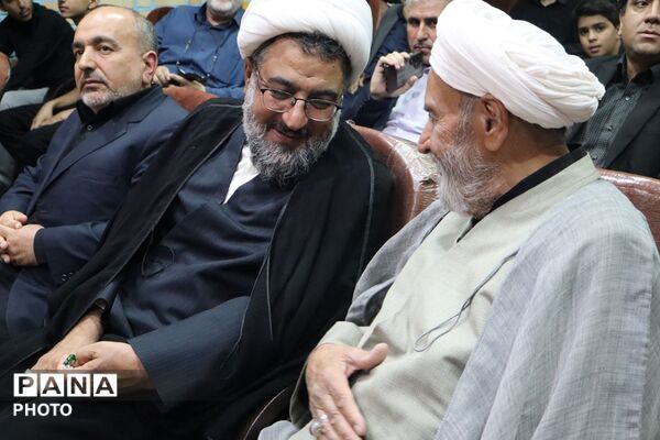 تجلیل ستاد نماز جمعه نیشابور از دانش آموزان فعال نماز