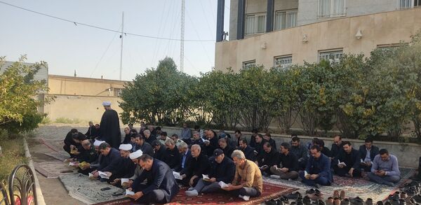 مراسم قرائت زیارت عاشورا در تیتکانلو