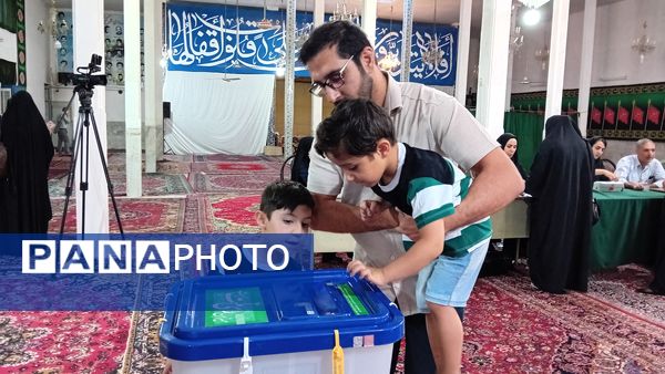 حضور در انتخابات؛ سیلی به استکبار است