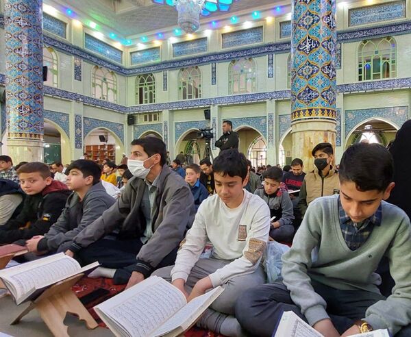 بزرگترین محفل دانش‌آموزی انس با قرآن کریم در مراغه