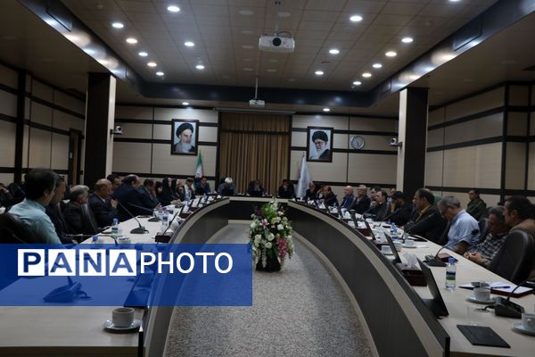 هنرمندان استان خراسان رضوی با استاندار خراسان رضوی دیدار کردند 