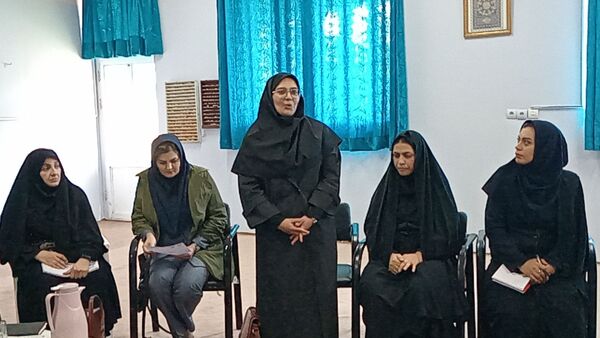 نشست توانمندسازی مدیران؛ گامی به‌سوی هدایت تحصیلی مؤثر در مدارس متوسطه دوره اول ناحیه ۷