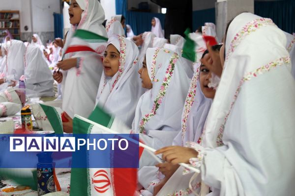 پرواز فرشته‌های آسمانی؛ جشن تکلیف دختران سملقان در مسجد جامع